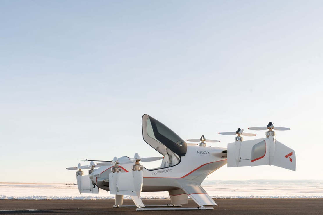 A-glimpse-of-Airbus-flying-taxi-cockpit-4